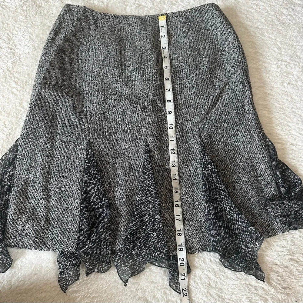 Escada Women's Silk Cashmere Black Grey Tweed Handkerchief Skirt 34/4 - Picture 3 of 11